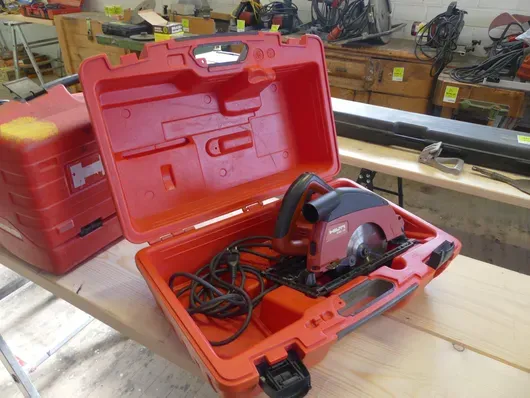 HILTI circular hand saw
