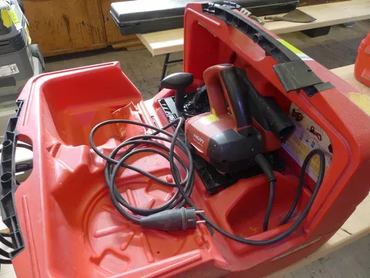 HILTI circular hand saw