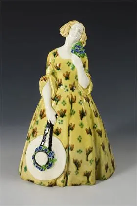 Jugendstil-Jahreszeitenfigur "Frühling". Vereinigte Wiener und Gmundner Keramik