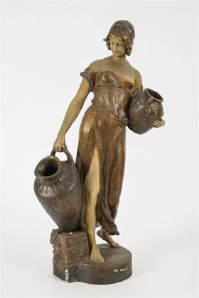 Figurka "Nosička vody". Vídeňská manufaktura Friedrich Goldscheider
