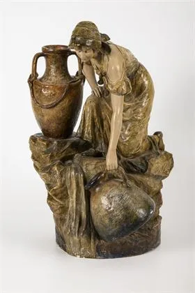 Figura: Nosička vody. Vídeňská manufaktura Friedrich Goldscheider