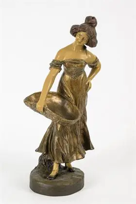 Jugendstil figuur: vrouw met mand
