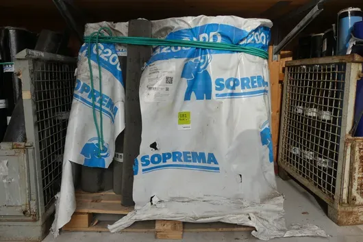 Lot of bitumen welding membranes