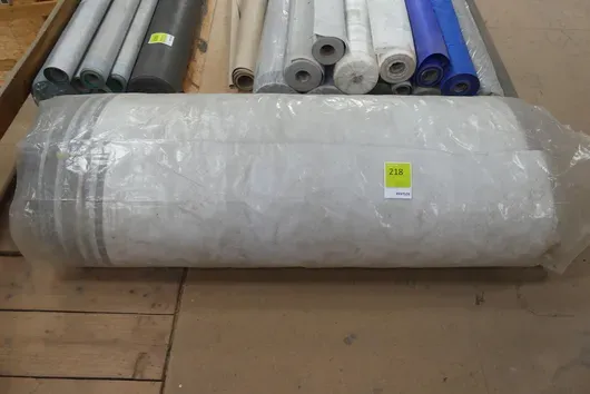 Metalowy separator do profili na rąbek stojący