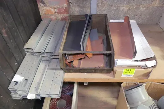 Konvolut Montagematerial
