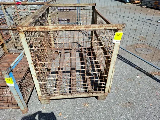 Metallgitterbox