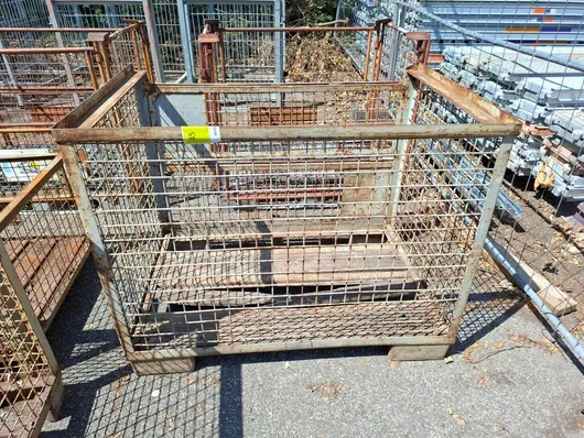 Metal mesh box