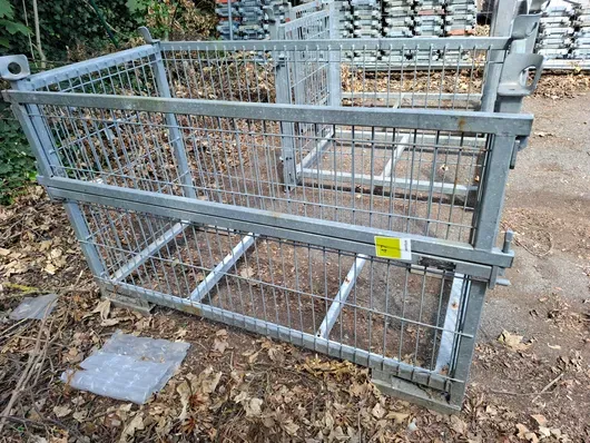 Metalowa skrzynia siatkowa