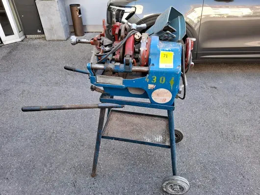 Gewindeschneidmaschine