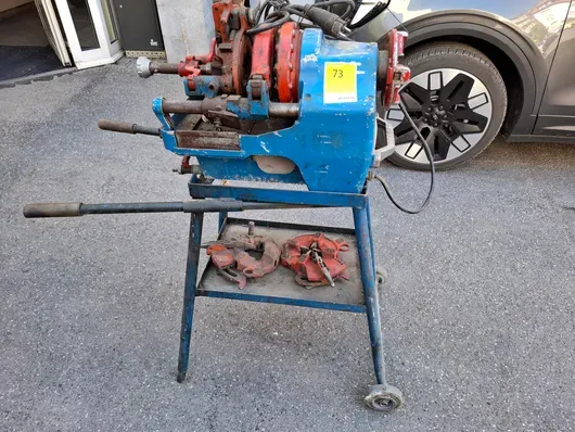 Gewindeschneidmaschine
