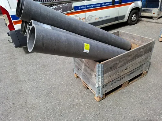 Insulated ventilation duct
