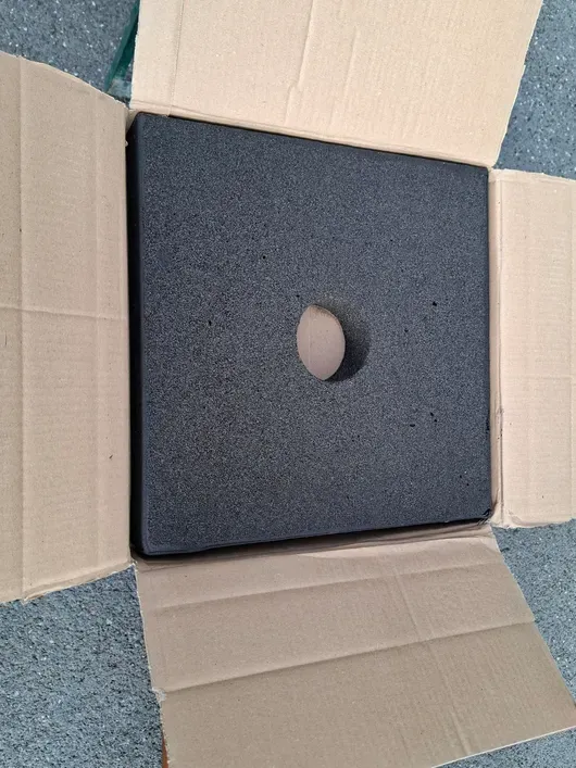Insulating compensation piece