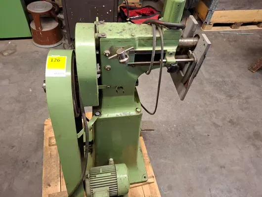 Beading and crimping machine