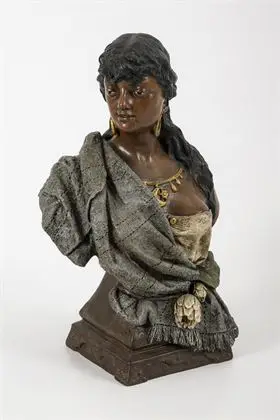 Buste van een Oosterse vrouw. Johann Maresch Thon- und Steingutwaaren, Aussig an der Elbe (Ústí nad Labem)