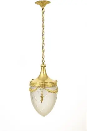 Nádherná závěsná lampa