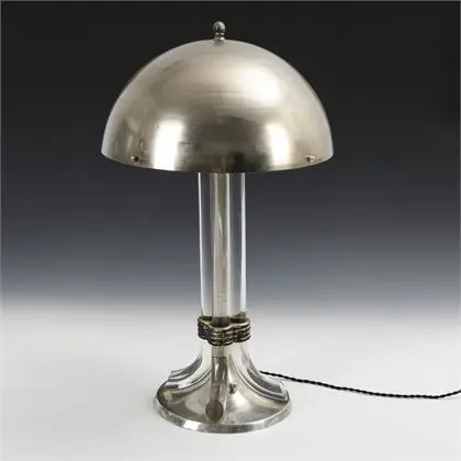 Art deco stolní lampa