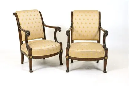2 Franse armstoelen met leeuwenkoppen