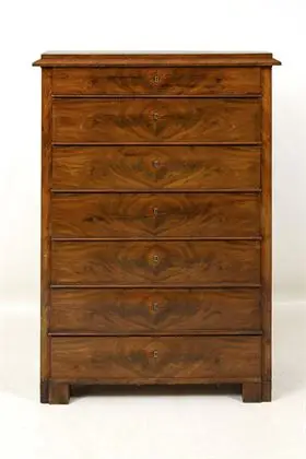 Commode Biedermeier à 7 tiroirs