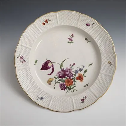 Baroque vegetable dish with floral painting. Ludwigsburg