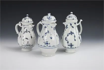 3 pichets baroques avec peinture de fleurs de paille
