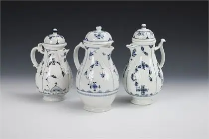 3 pichets baroques avec peinture de fleurs de paille