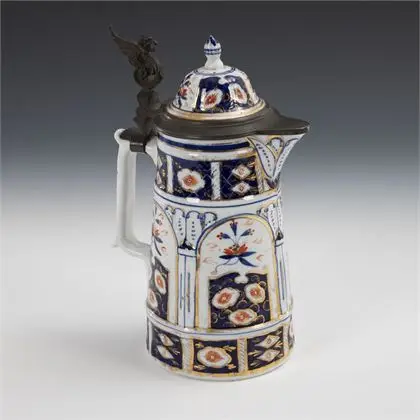 Cruche à vin avec décor Imari. Rauenstein