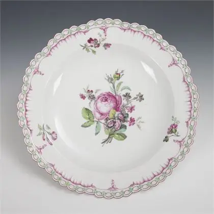 Assiette Empire avec peinture florale. KPM Berlin