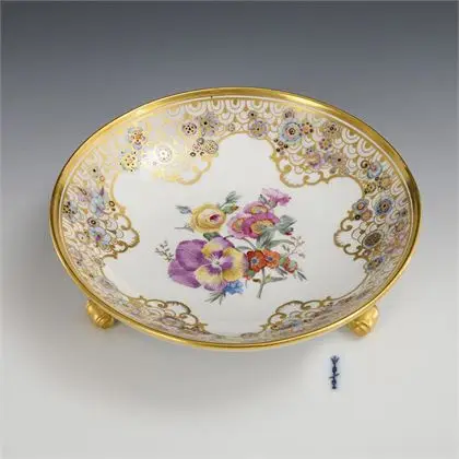 Coupe avec peinture florale. KPM Berlin