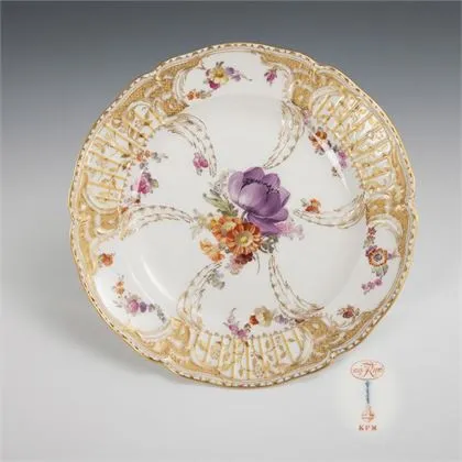 Plate with floral painting. KPM Berlin