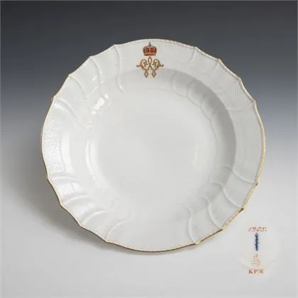 Assiette à légumes d'un service de l'empereur Guillaume II, KPM Berlin