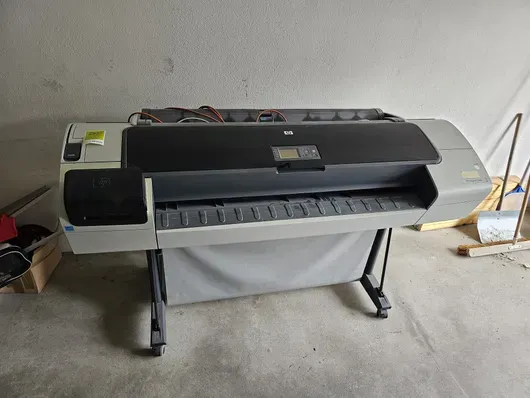 HP Designjet T1200 plotter incl. papier