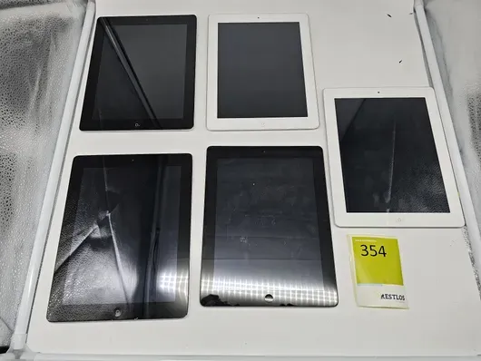 Лот iPads