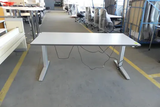 Vario - Bureau à hauteur réglable électriquement