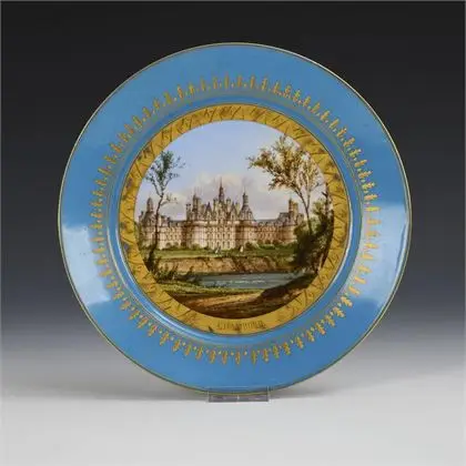 Assiette à vue "Chambord". Sèvres