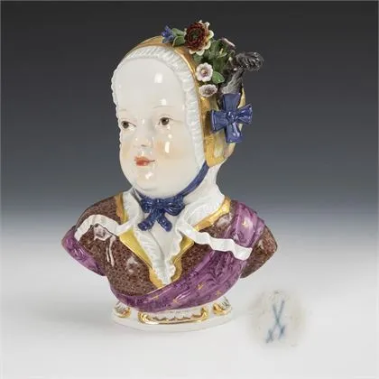 Knabenbüste. Meissen