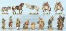 Figurines de crèche, 13 pièces – Bois, polychrome, H= 4-18 cm, entre autres Sainte Famille, Rois Mages, chevaux