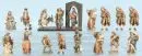 Figurines de crèche, 16 pièces – bois, polychrome, H= 11-13,5 cm, dont Marie et Joseph, paysans