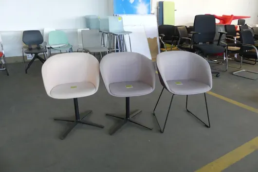 2x Sedus - Draaistoel, 1x Sedus - Sledestoel