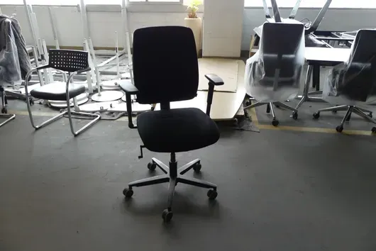 Bürostuhl
