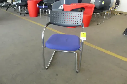 Fauteuil cantilever