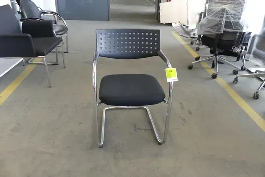 Fauteuil cantilever