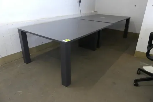 Table de conférence