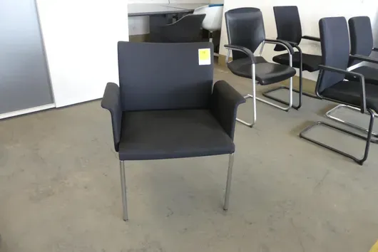 Chaise visiteur