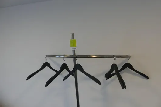 Porte-manteau, sans contenu