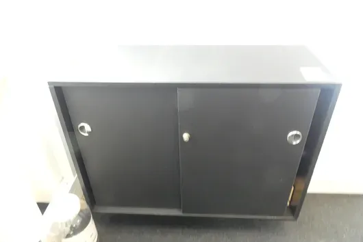 Sideboard, ohne Inhalt