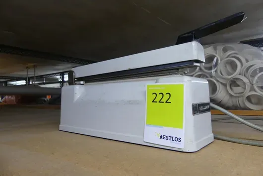 Soudeuse à film plastique