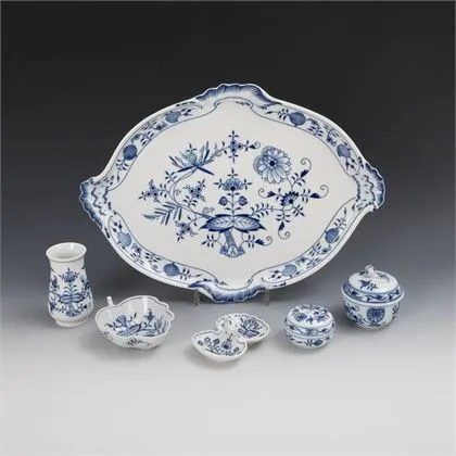 6 porcelanowych przedmiotów wzór cebulowy. Meissen