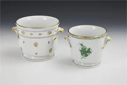 2 cachepots. Herend