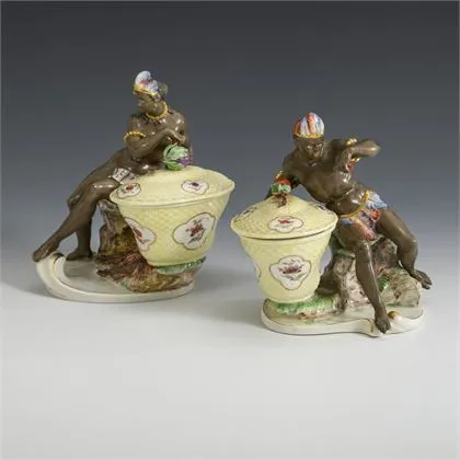 Paire de salières figuratives. Nymphenburg