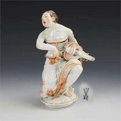 Art-déco-Figur: Mädchen mit Drehleier. Meissen